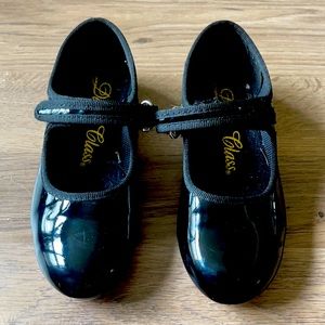 Tap Shoes - Little Girl